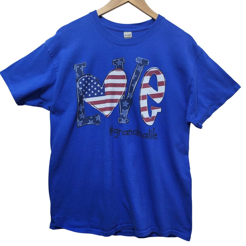 Gildan Heavy Cotton Blue LOVE American Flag‎ Grandma Life Graphic T-Shirt Large
